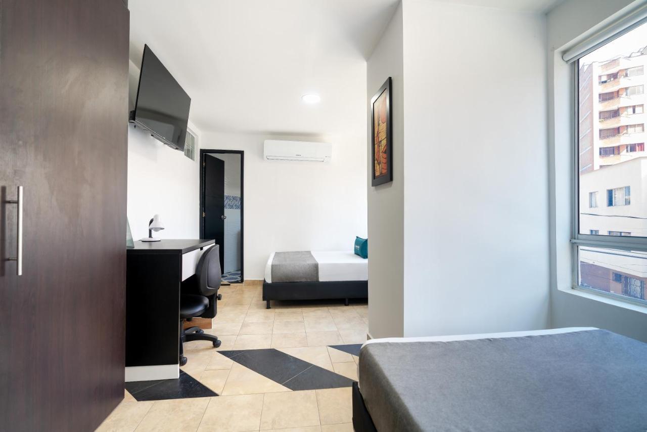 Готель Ayenda Coliving La 78A Медельїн Екстер'єр фото